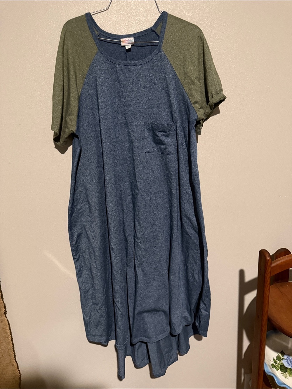 LuLaRoe Short Sleeve Raglan Pocket Shirt Dress - Blue & Olive